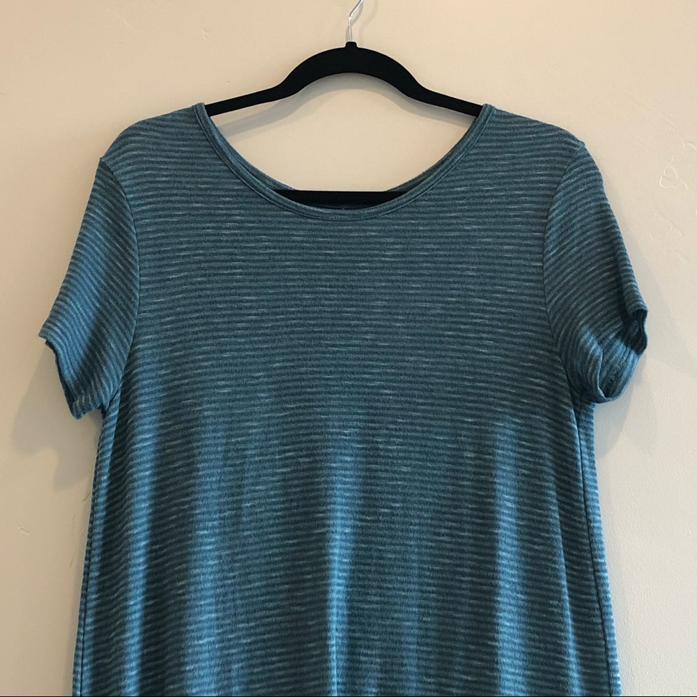 Old Navy XXL Cute Green Top Plus Size - Picture 2 of 4